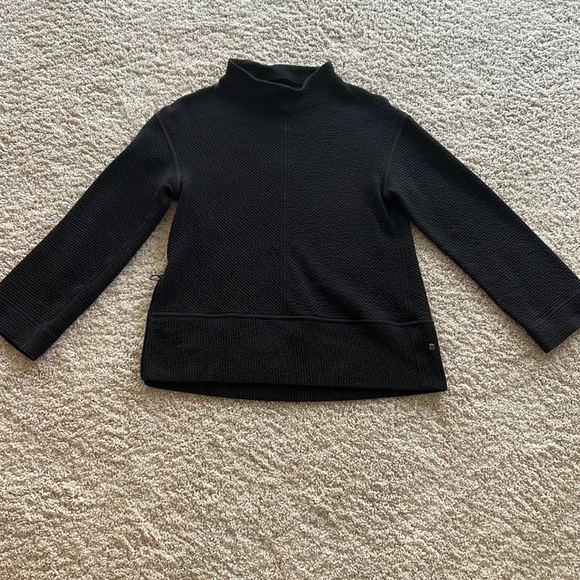 Lululemon On Repeat too - Picture 2 of 7